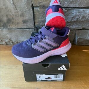 NIB/New Girls Adidas UltraRun size 2